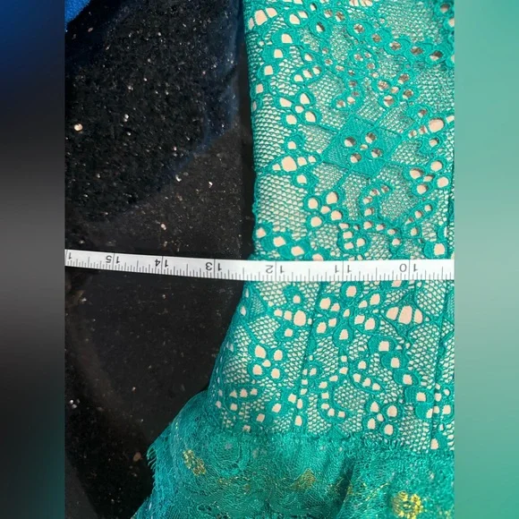 Helsi Emerald Green Lace Mini Dress Size XS – Tiered Ruffle Party Cocktail NWOT - Picture 5 of 6